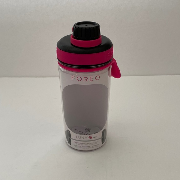 FOREO New Limited Edition Water Bottle - Picture 2 of 10